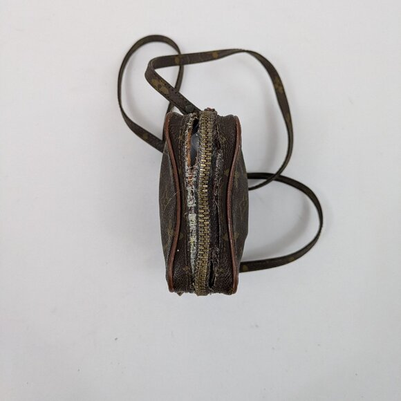 Louis Vuitton Mini Zippered Pouch Case - Picture 4 of 10